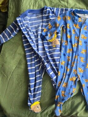 Baby Boy Footed Pajamas 6-9 Months 🐯💙
